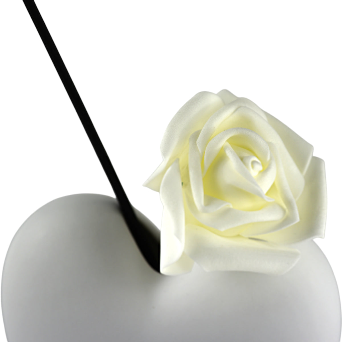 Profumatore Tondo Love Circle con Rosa bianca in ceramica opaca e bastoncino diffusore.